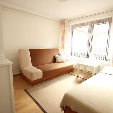 Foczka * אוסטקה