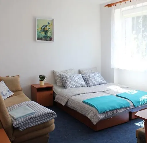 Foczka 홀리데이파크 *